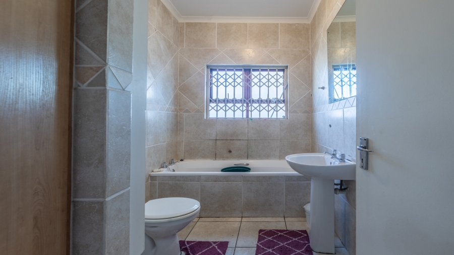 3 Bedroom Property for Sale in Parklands Western Cape